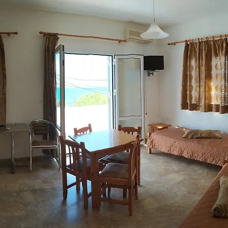 Apartmán Sea View And Mountain View For 4 People Makrýgialos