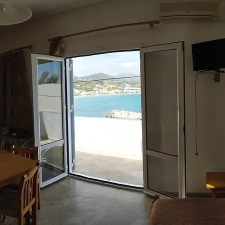 Sea View And Mountain View For 4 People Apartmán